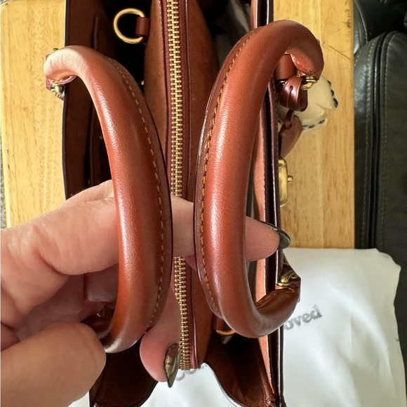 BRAND NEW UPCRAFTED BROOKE CARRYALL 28 IN SIGNATURE CANVAS
 - Picture 10 of 16